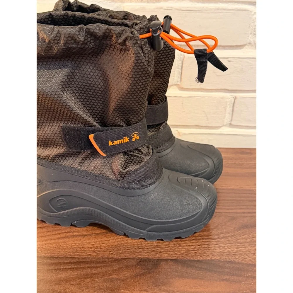 Kamik Finley 2 Kids Winter Snow Boots Black Orange Insulated Waterproof Size 2